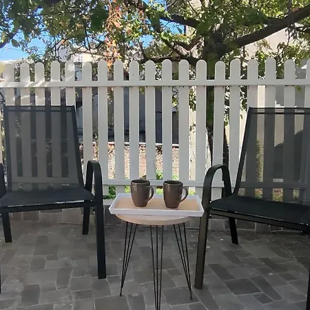 Botanica Free Parking * Βελιγράδι