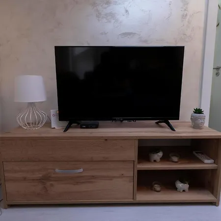 Botanica Free Parking *